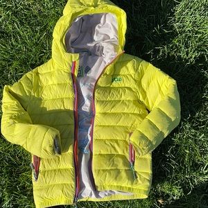 Boys winter STIO jacket. Slight rip under left arm pit. Sew for an easy fix.